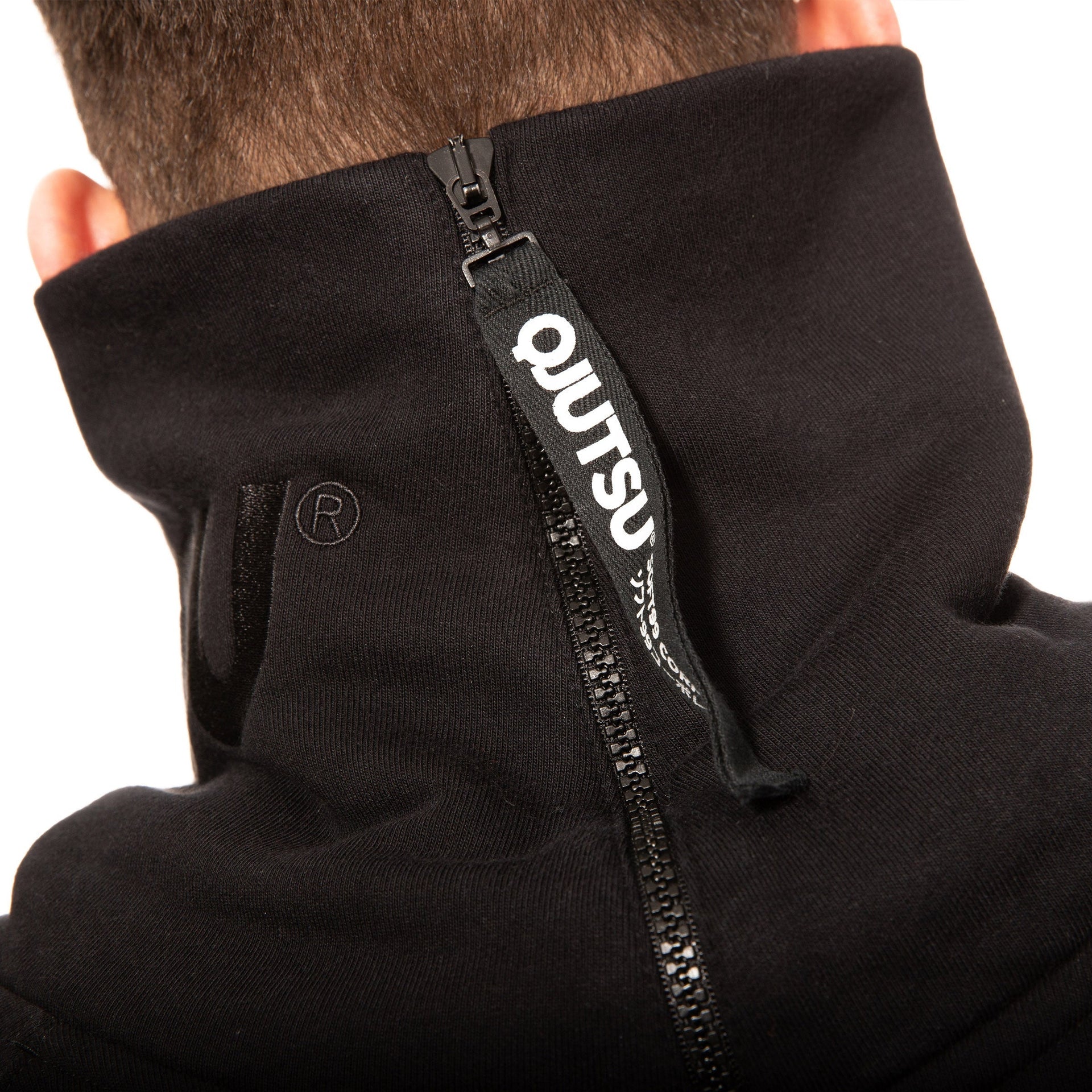 Black QJUTSU Rollkragen-Sweatshirt